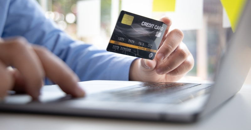 La Tua Prima Carta di Credito: 10 Cose da Sapere