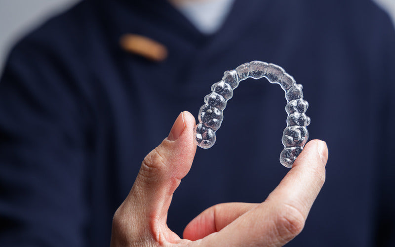 Braces vs. Invisalign: Choosing the Right Orthodontic Option